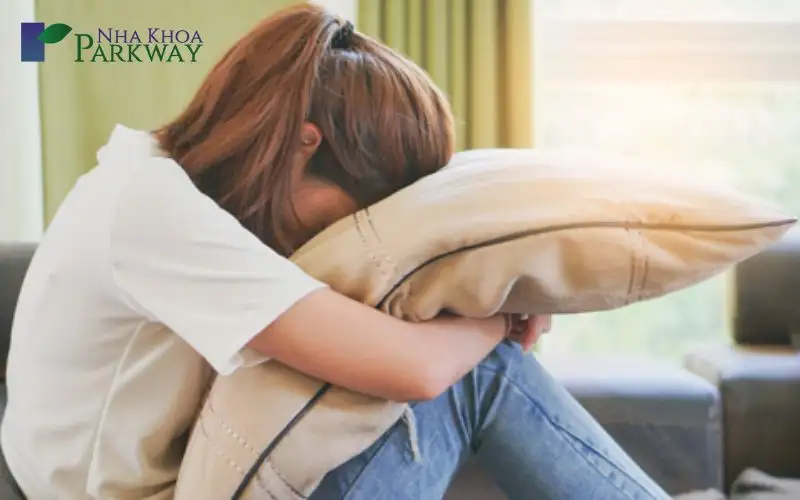 mơ rụng răng cửa