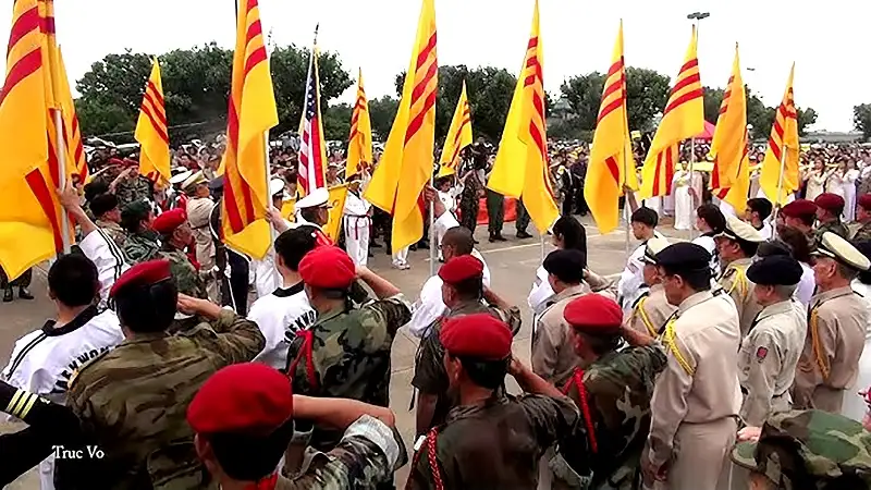 🦷 Giải Mã: Nằm Chiêm Bao Thấy Răng Rụng Là Điềm Lành Hay Dữ? 🤔